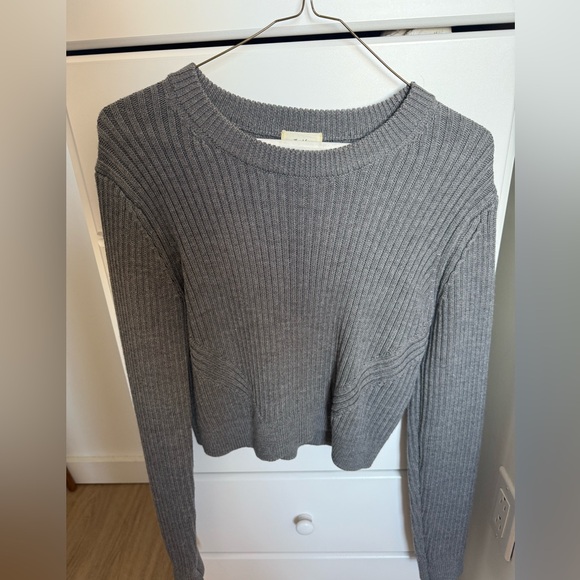 Aritzia Wilfred Free Cropped Sweater - Picture 2 of 4